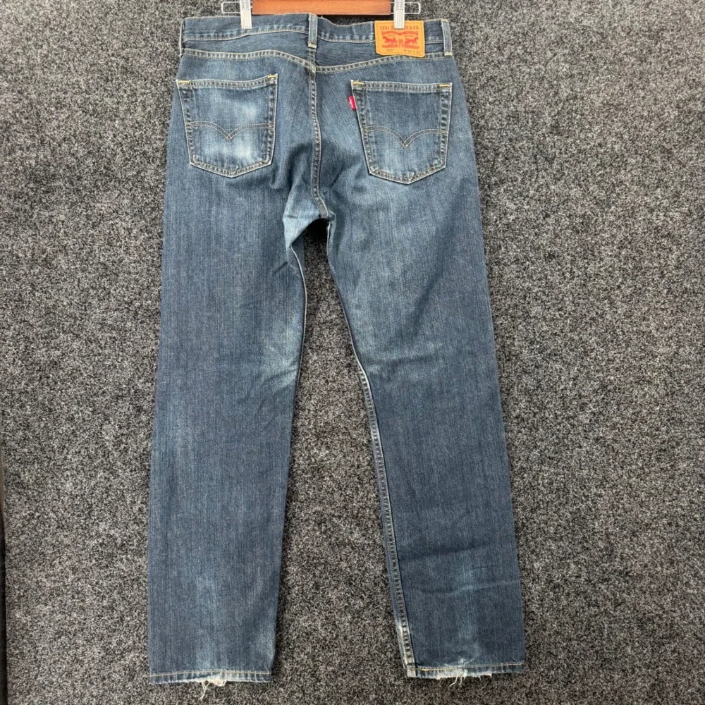 Levis 505 Regular Fit Jeans Mens 34x32 Medium Wash Blue Straight Leg Denim